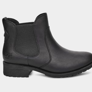 UGG Women's Bonham Leather Chelsea Ankle Boot Size 7 Black (S/N 1013893)